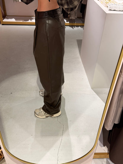 Straight leather pants brown
