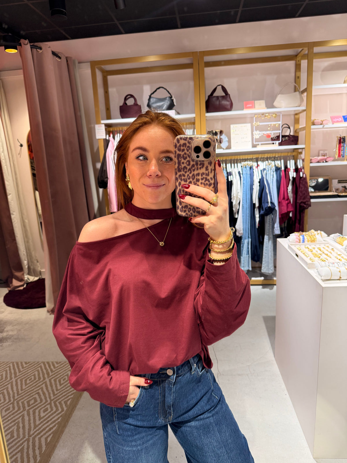 One shoulder longsleeve bordeaux