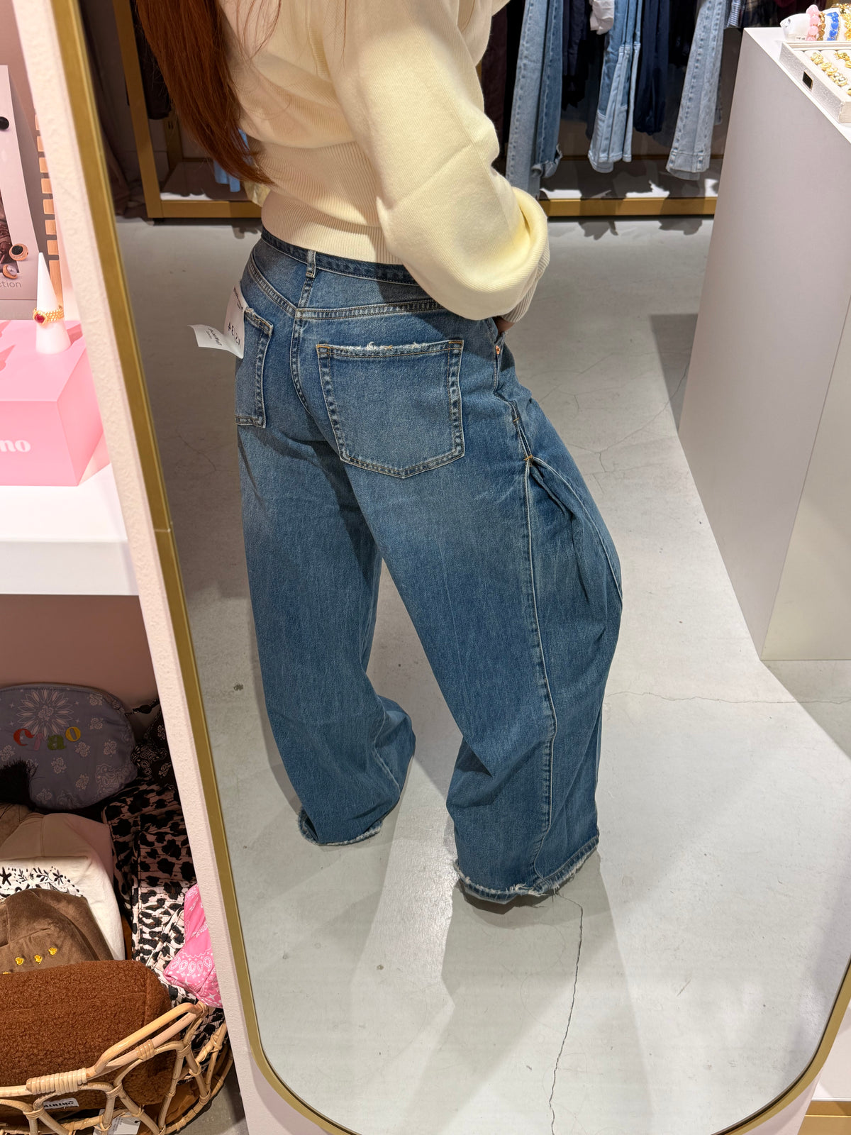 Molly wide leg jeans