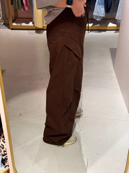 Balloon cargo pants brown