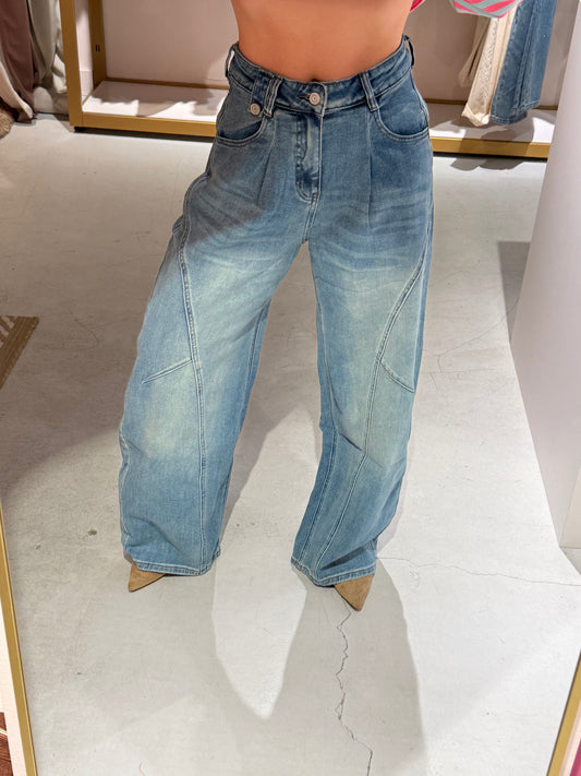 Contour balloon jeans