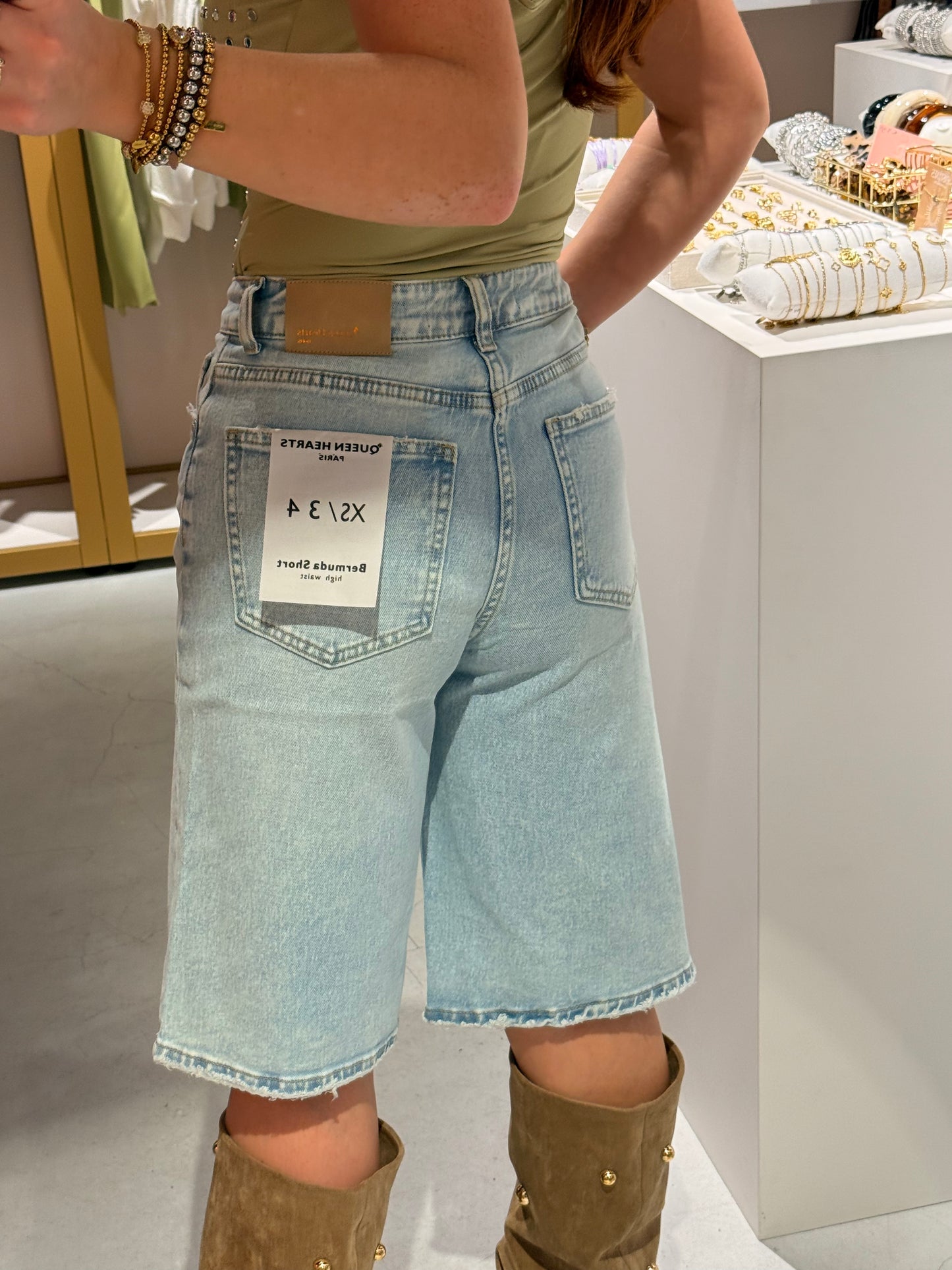 Light denim jort