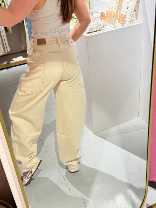 Balloon jeans pockets off white