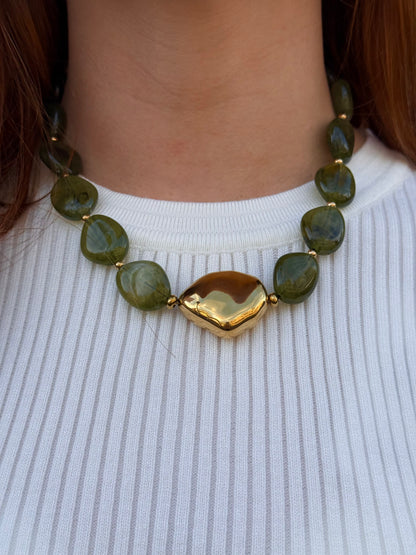 Groene ketting met goud