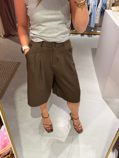 Bermuda pantalon brown