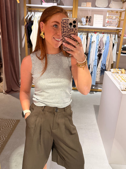 Studs top grey