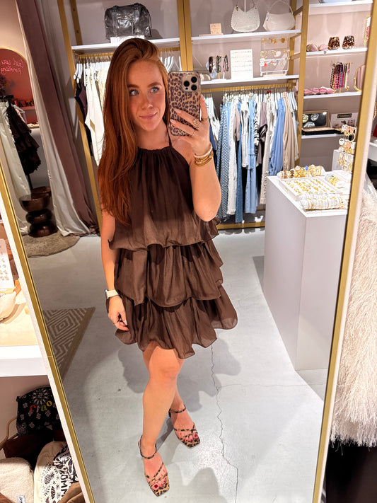 Halterjurk layers brown