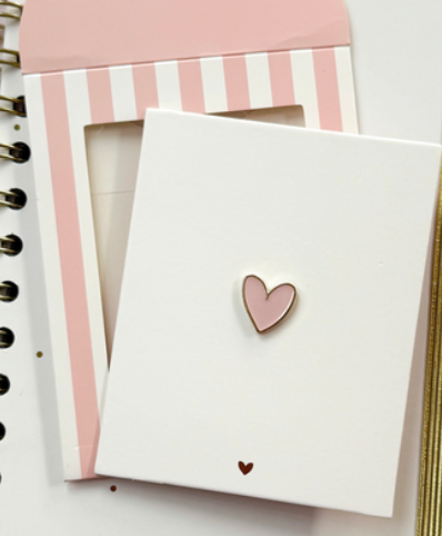 Pin in geschenkverpakking hartje